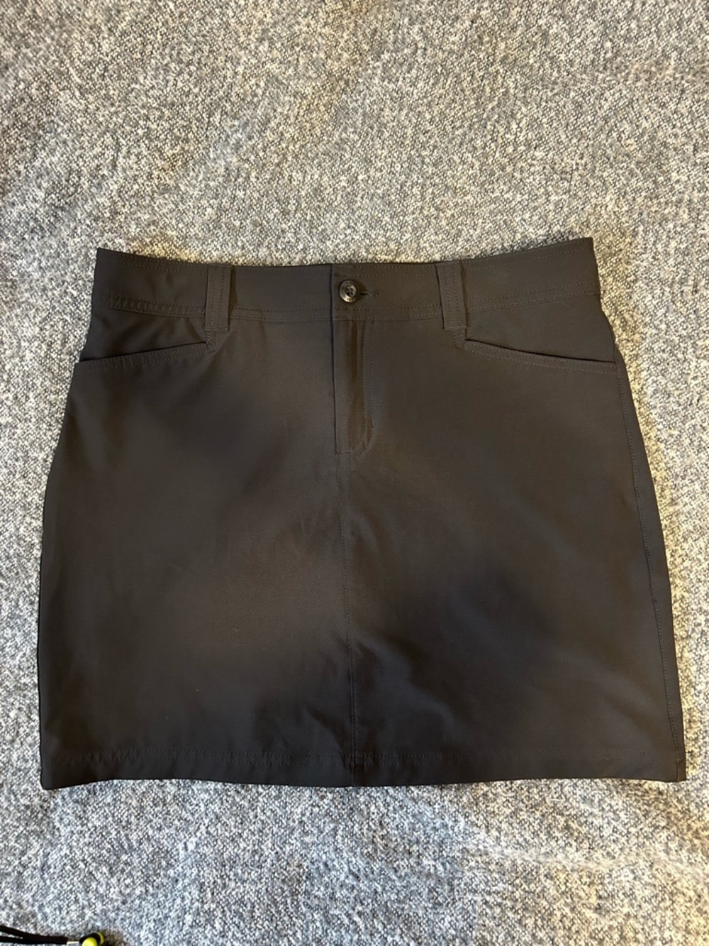 Eddie Bauer Black Skirt / skort Medium NWOT